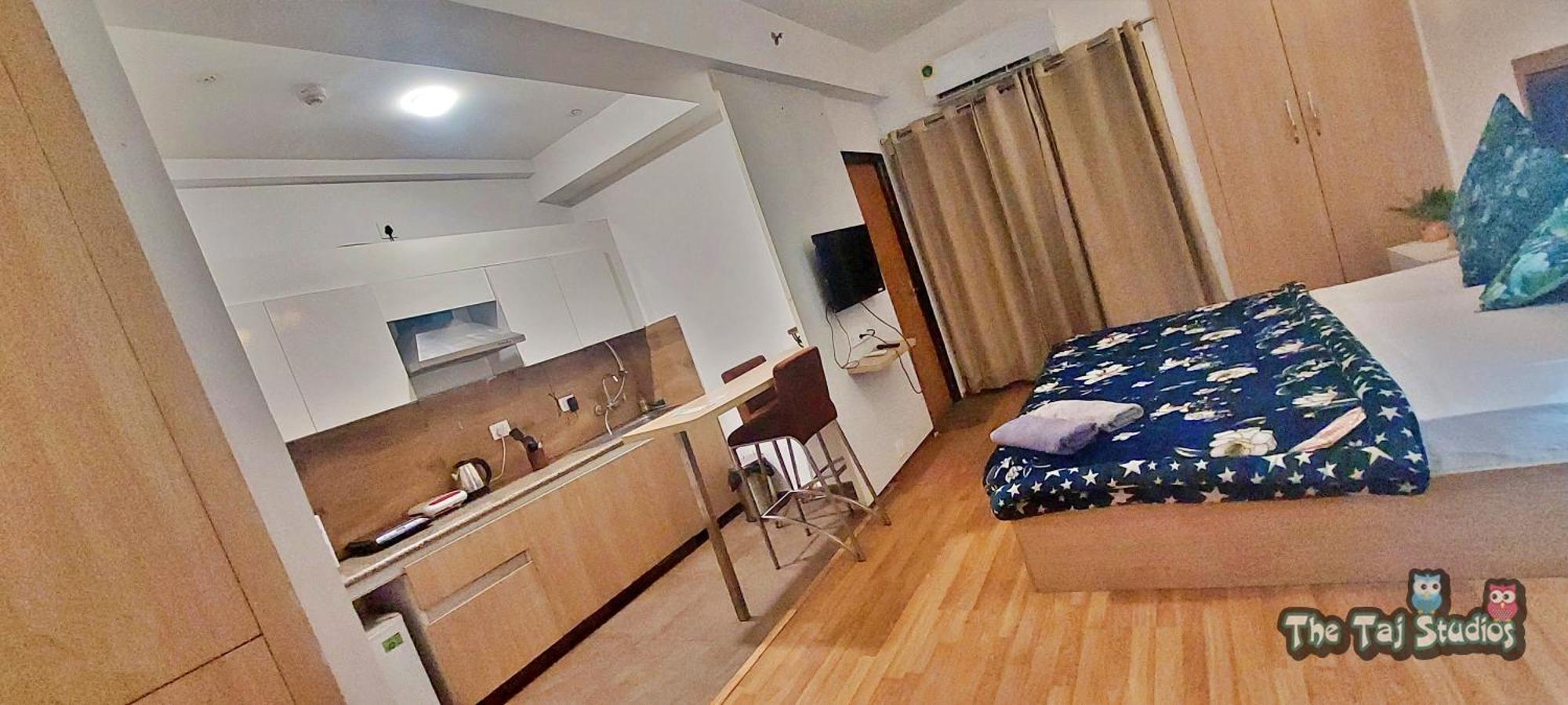 Top Luxury & Couple Friendly Stay Gp By Taj Suites & Studios #New Year Party & Stay Noida Zewnętrze zdjęcie