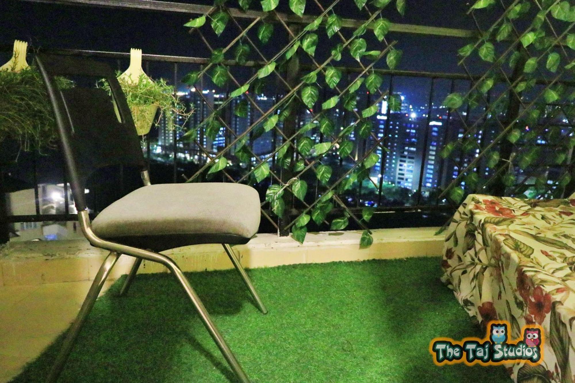 Top Luxury & Couple Friendly Stay Gp By Taj Suites & Studios #New Year Party & Stay Noida Zewnętrze zdjęcie